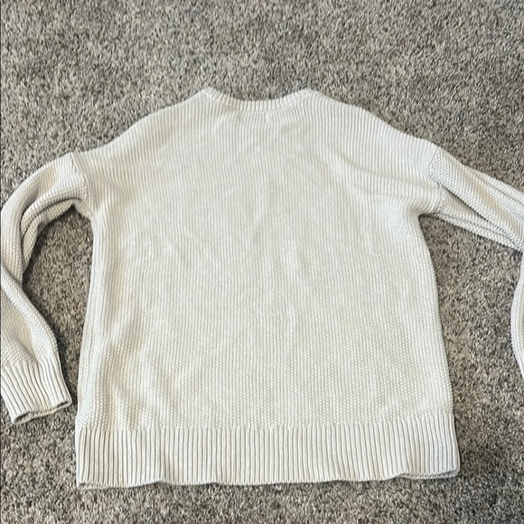 Old Navy Cream Crew Neck Sweater - Picture 2 of 3